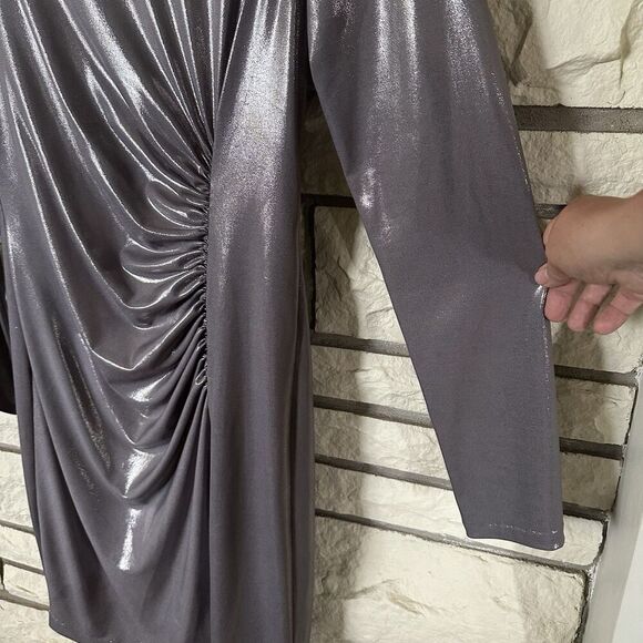 Vince Camuto Woman’s Silver Metallic Ruched Party Cocktail Sheath Dress Size 10 - Picture 2 of 6